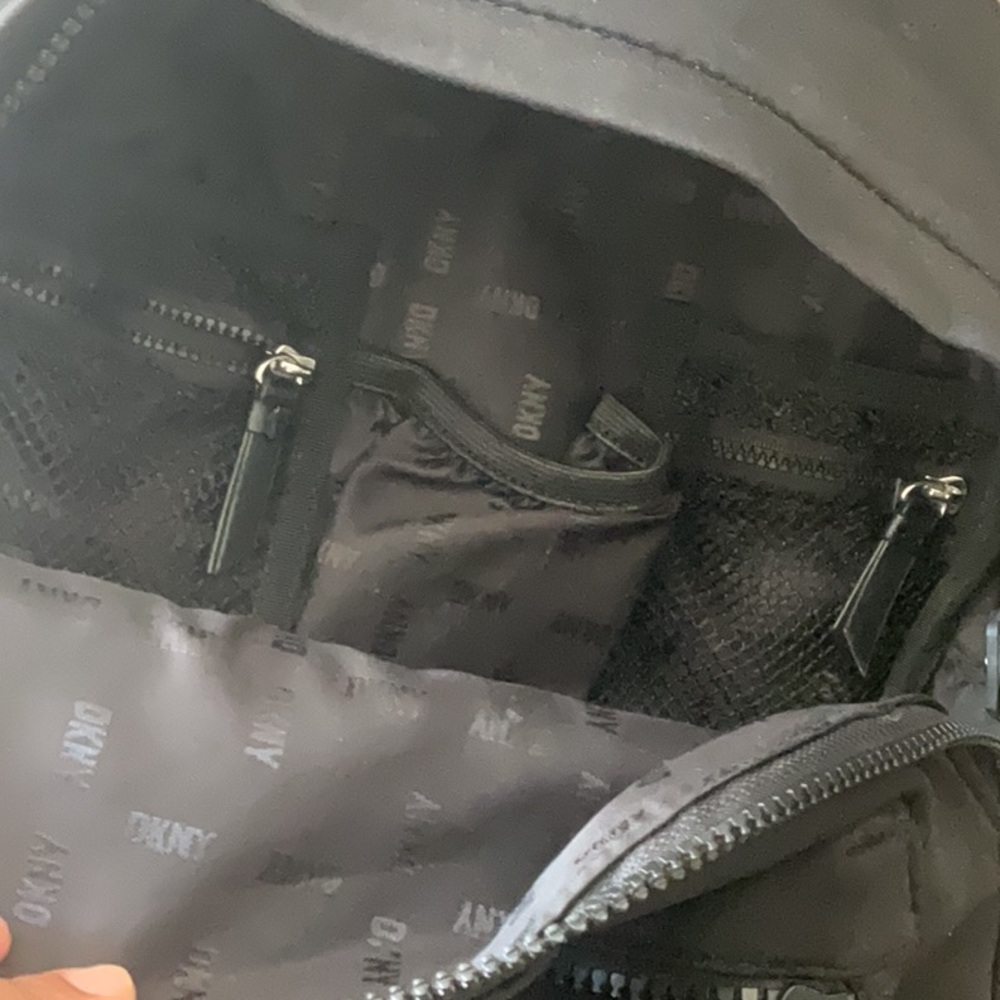 Black DKNY backpack - Picture 5 of 8